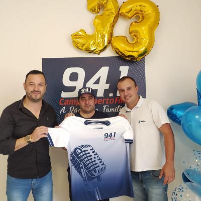 Campo Abeto FM estÃ¡ com programaÃ§Ã£o especial dos 33 anos